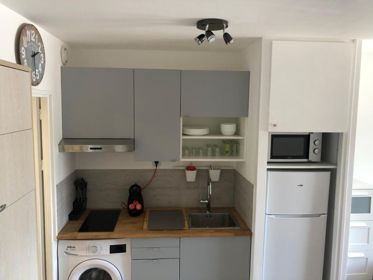 Studio Port De Hyeres Proche Des Plages Ngoại thất bức ảnh